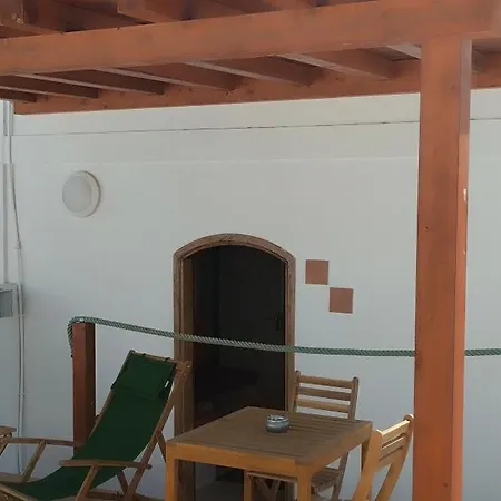 Stylish Loft With Terrace And Views Apartmán *